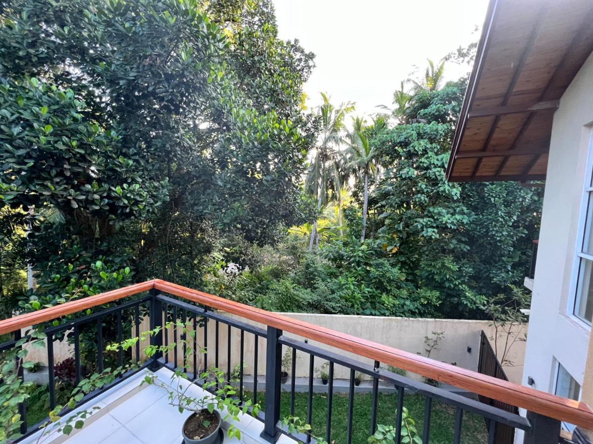 Siri Tropical Retreat Villa Hikkaduwa Exterior photo