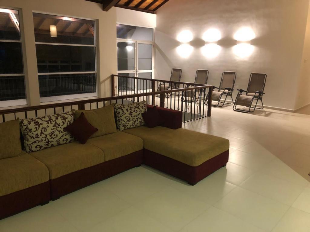 Siri Tropical Retreat Villa Hikkaduwa Exterior photo