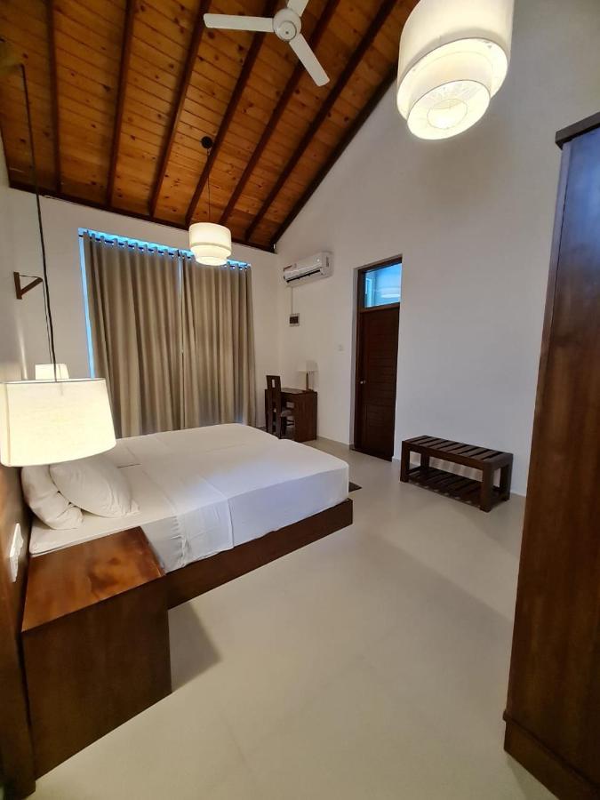 Siri Tropical Retreat Villa Hikkaduwa Exterior photo